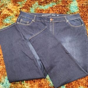 Avenue Denim Dark Blue Skinny Jeans. Size 22. NWOT.